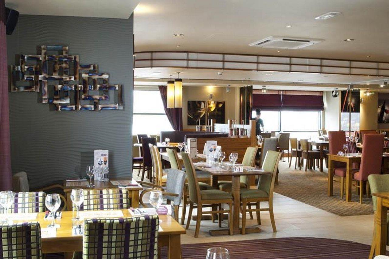 Premier Inn Glasgow Newton Mearns Zewnętrze zdjęcie